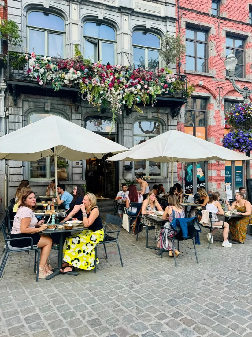Terrasse du Centre Ville Ristorante sur la Grand-Place de Mons